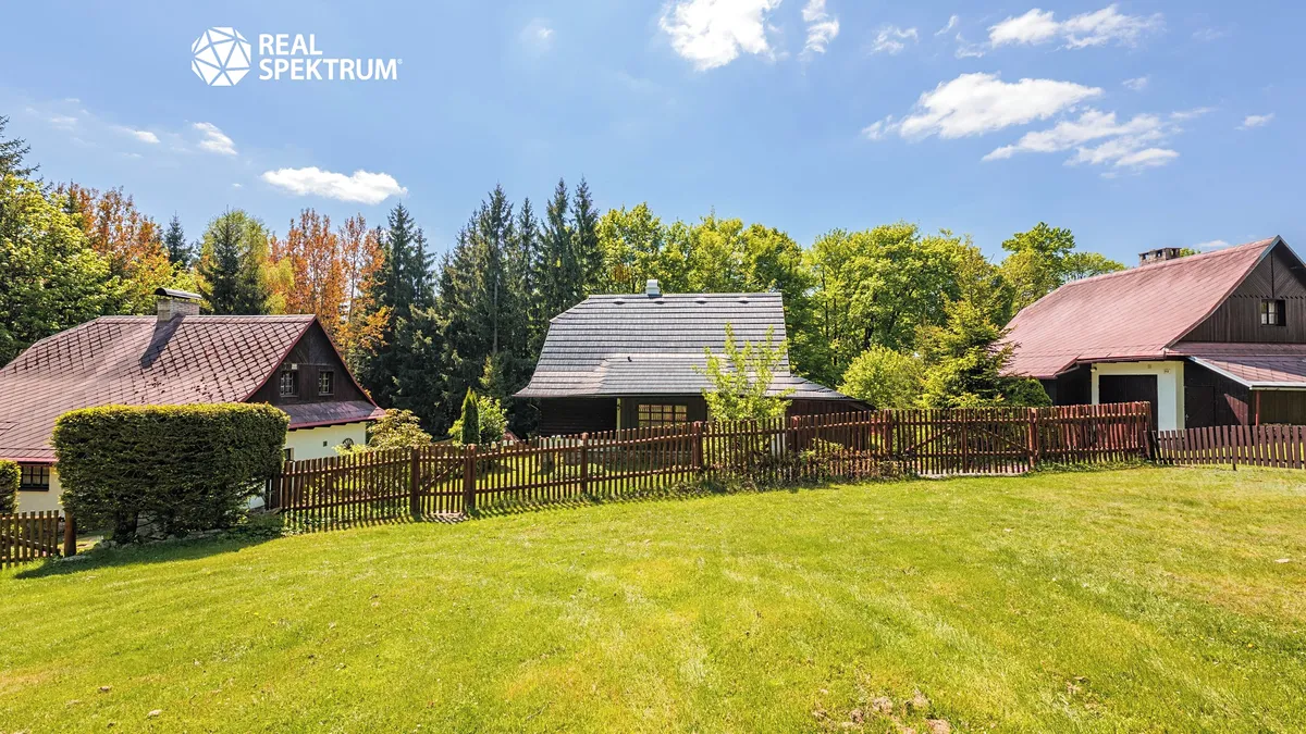 Prodej ubytovacího zařízení 150 m²
